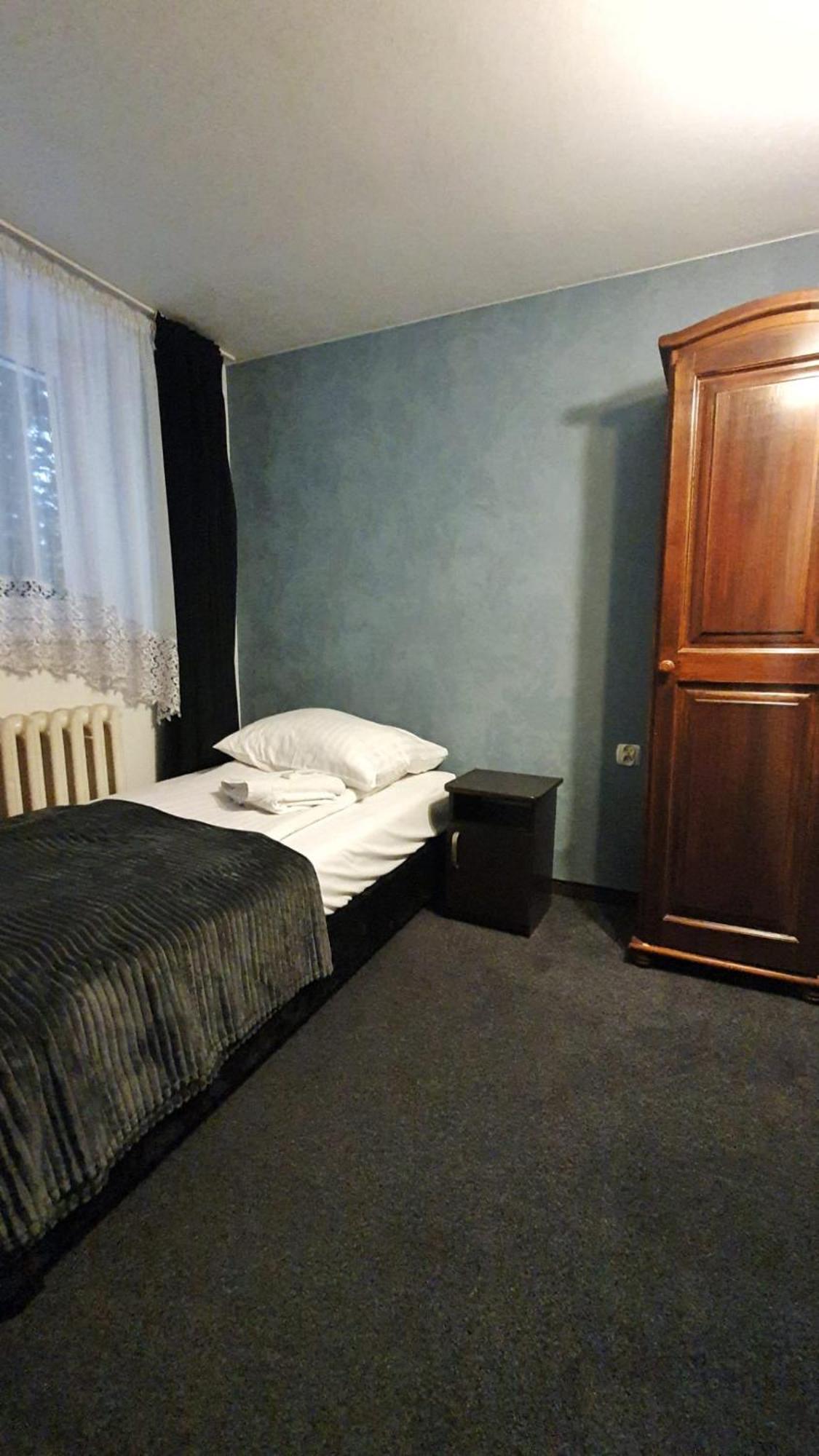 Willa Bialy Domek - 600M Krupowki Zakopane Habitación foto